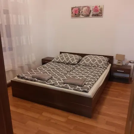 Chmielewskiego 1 Apartment