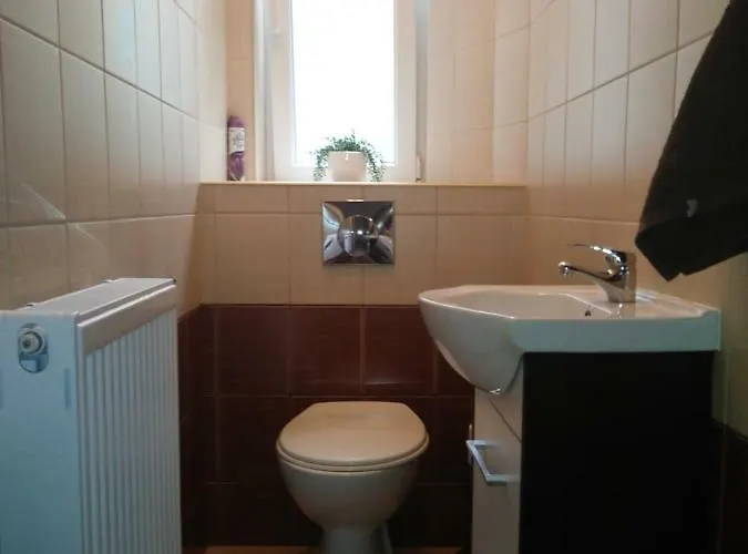 Apartment Chmielewskiego 1 *